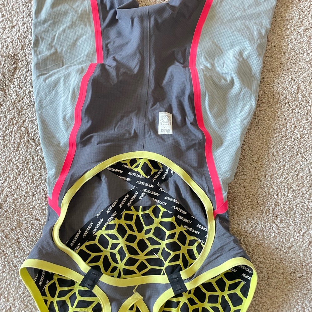 Tech suit (26) - Picture 2 of 2